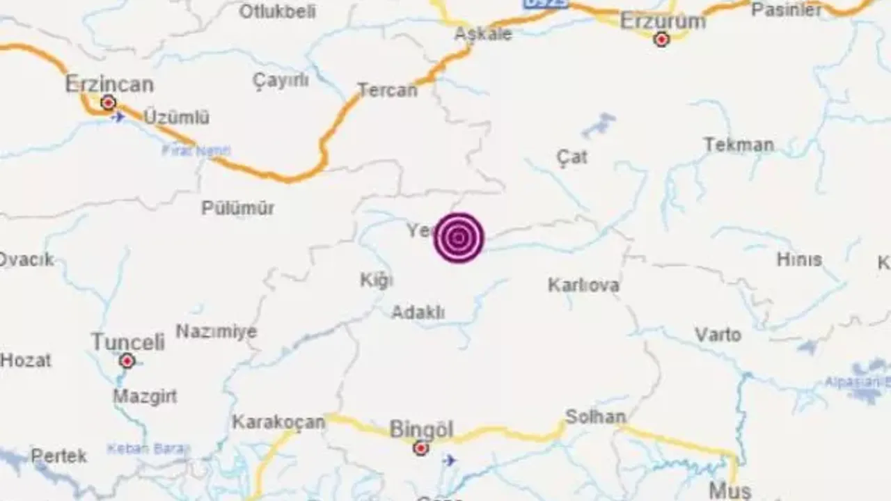 Erzurum'da korkutan deprem... Çevre illerden de hissedildi