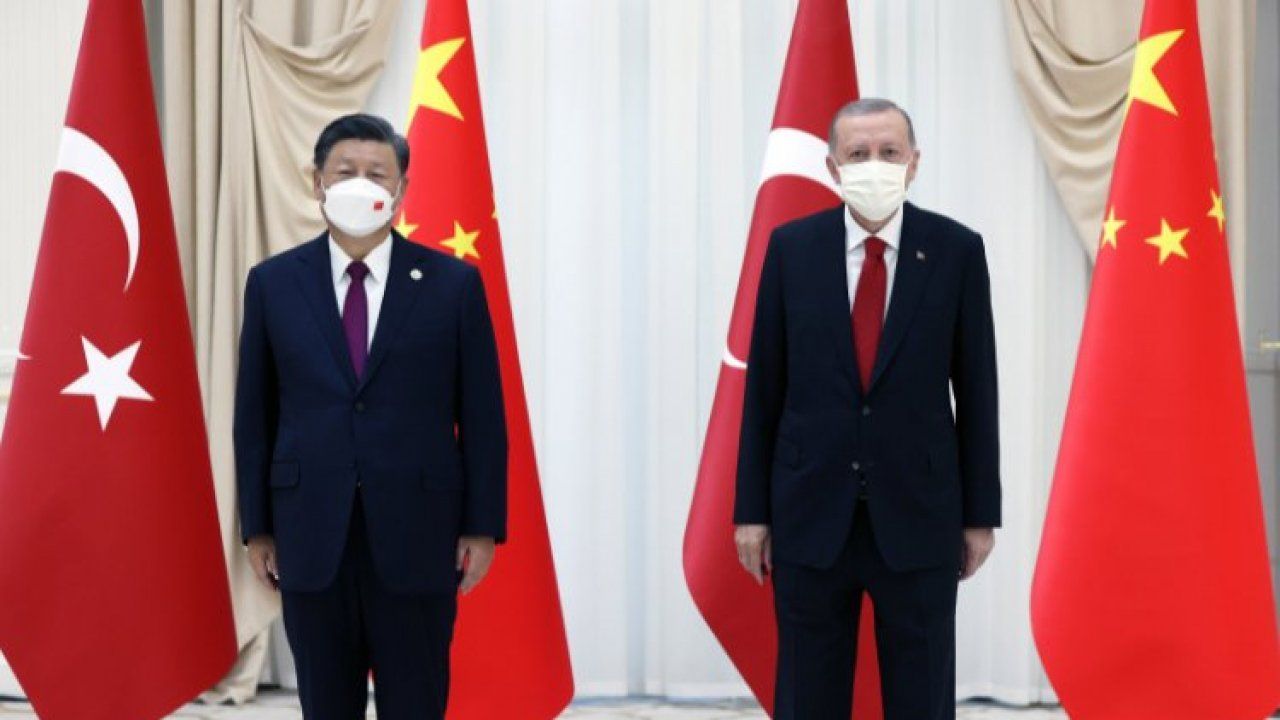 Cumhurbaşkanı Erdoğan Semerkant'ta ikili temasları sürdürüyor