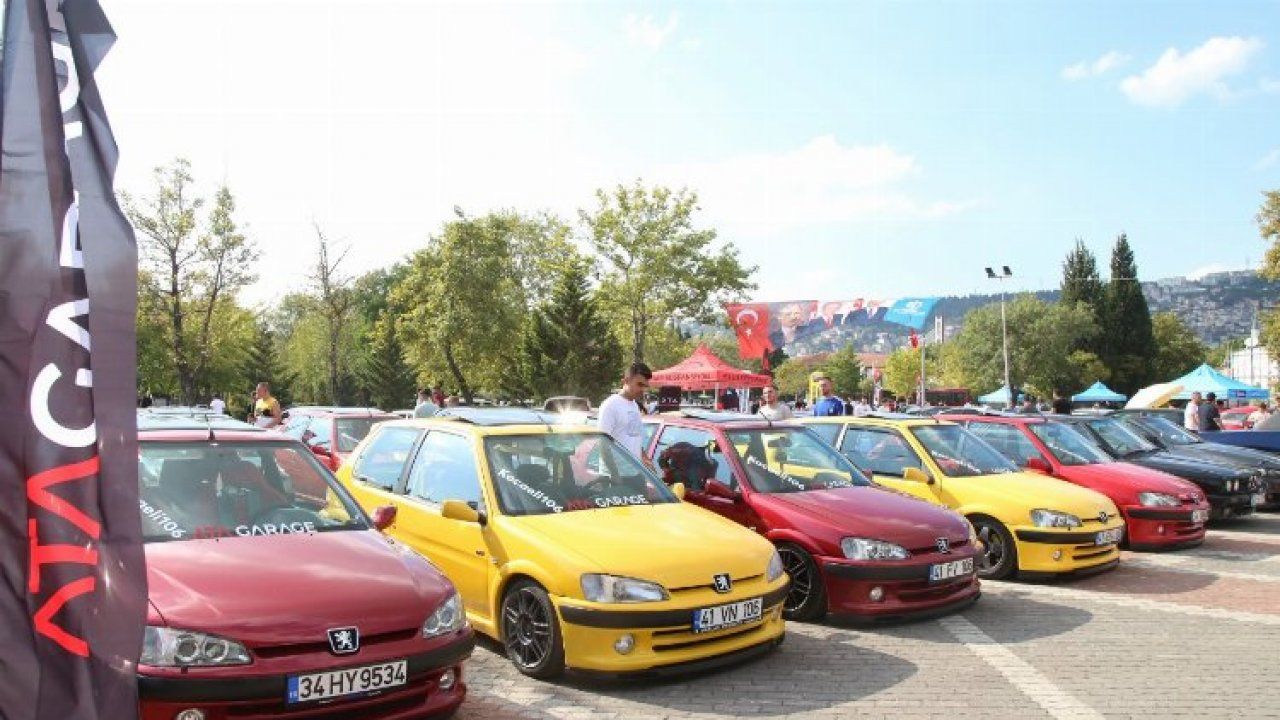 Modifiyeli araç tutkunları Kocaeli'de buluştu