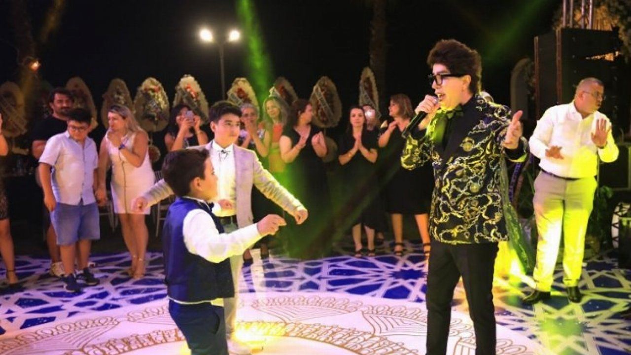 Yılmaz Morgül'den Antalya tatilinde tanıştığı çocuğa düğün hediyesi