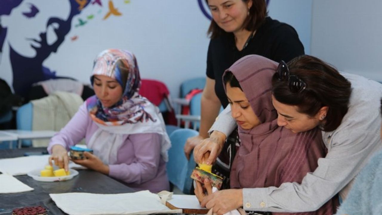 Eskişehir'de tarım işçisi kadınlara eğitim