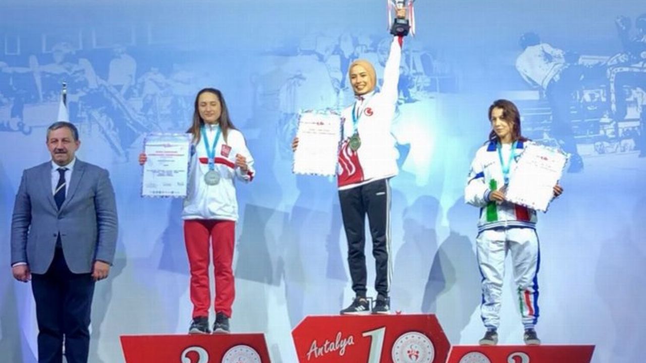 Kayseri Kick Boks şampiyonuna Büyükkılıç'tan tebrik