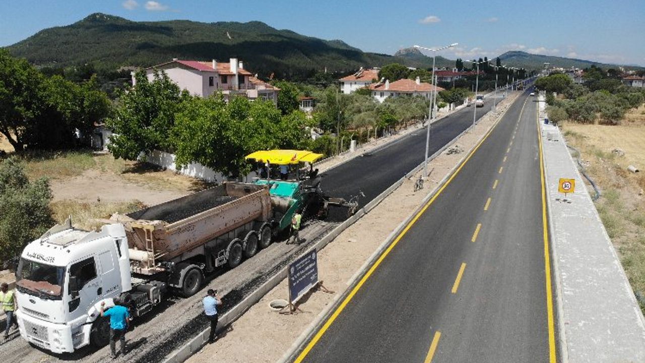 Muğla Büyükşehir'den yıl içerisinde 135 kilometre asfalt çalışması yaptı