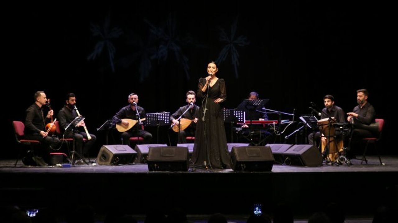 Bursa Tayyare'de 'Halk Müziği' gecesi