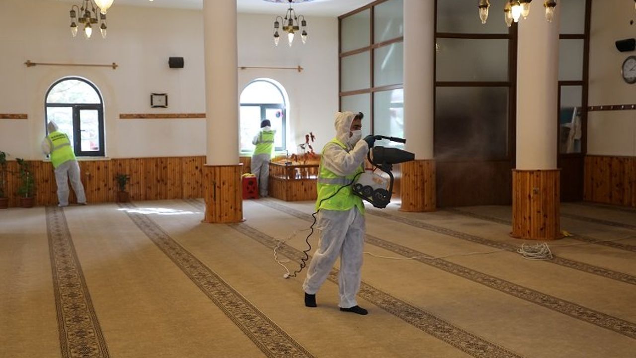 Kayseri Talas'tan cami temizliği