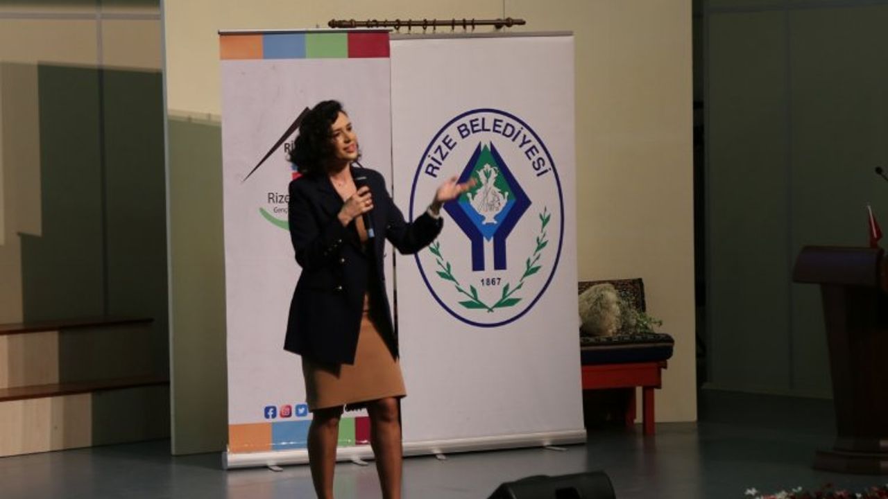 Rize'de 'sınav kaygısı' konferansı