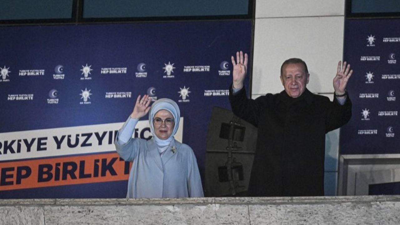 Cumhurbaşkanı Erdoğan: Birileri mutfakta biz balkondayız