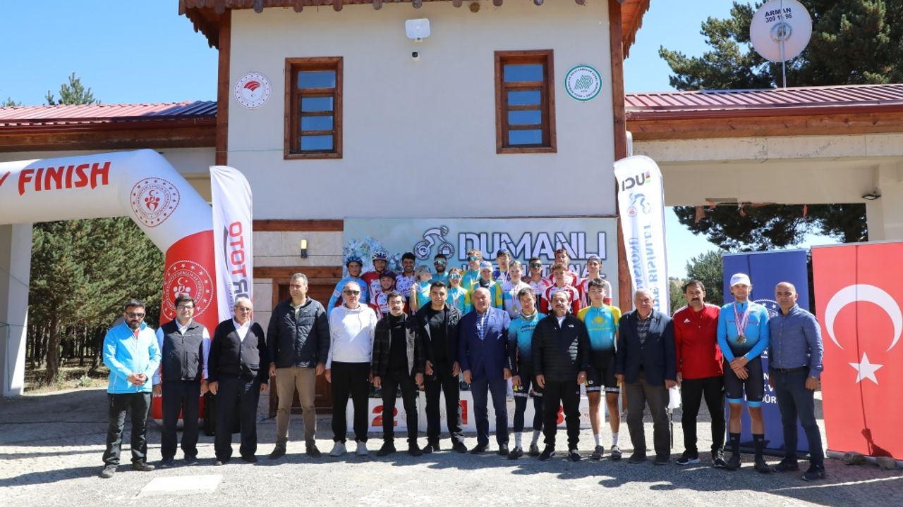 Erzincan'da Dumanlı MTB Cup Dağ Bisikleti Yarışları sona erdi