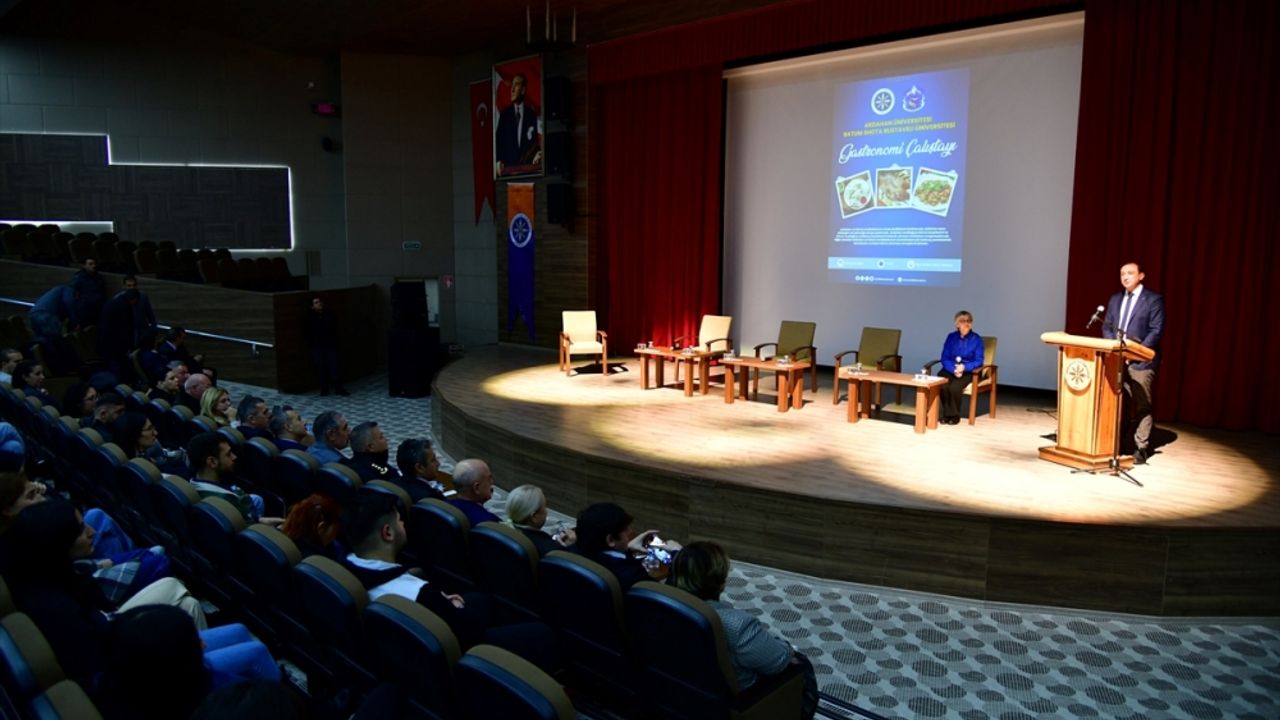 Ardahan ile Gürcistan'ın unutulmaya yüz tutmuş yemekleri çalıştayda ele alındı