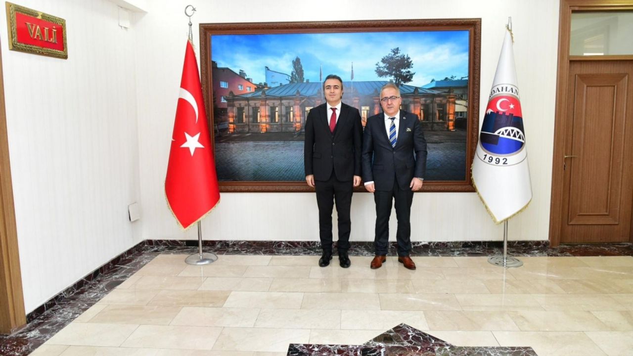 YAFA Yönetim Kurulu Başkanı Özcan Şimşek, Ardahan Valisi Çiçek'i ziyaret etti
