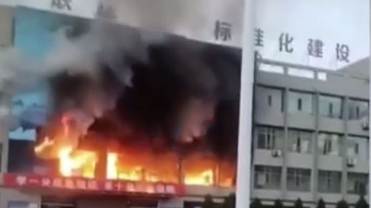 Çin'de bir binada yangın: 26 ölü 38 yaralı