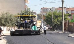 Bursa Gemlik'te asfalt ve parke taş döşeme çalışmalarına devam
