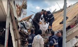 Eskişehir ekibi Hatay’da 5 kişiyi enkazdan sağ çıkardı