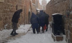 Mardin Artuklu Belediyesi ekipleri ‘kar’ mesaisinde