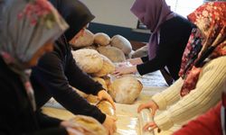 Şileli köy kadınlarından depremzedelere ekmek sevkiyatı