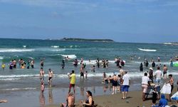 Yüzlerce insanı boğulmaktan kurtardılar