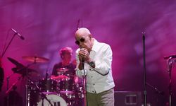 Mazhar Alanson'dan zor konser!
