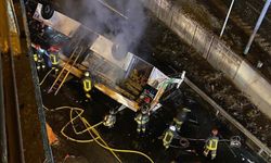 İtalya'da otobüs üst geçitten düştü: 21 ölü