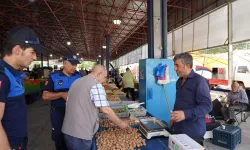 Melikgazi Belediyesi zabıta ekipleri pazar denetimi yaptı