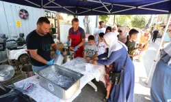 Odunpazarı Belediyesi’nden vatandaşlara aşure ikramı