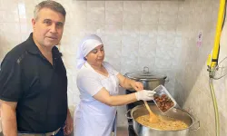 Bursa'da kestane şekerli aşure geleneği