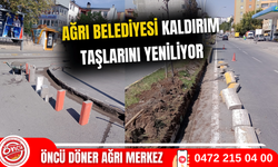 Ağrı belediyesi kent genelindeki kaldırım taşlarını yeniliyor