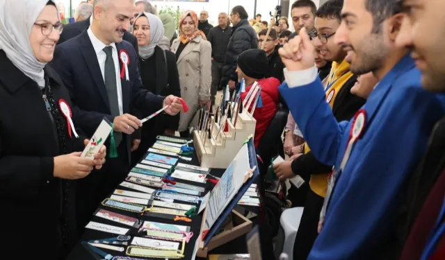 Kocaeli Çayırova 5. Kitap Günleri kapılarını açtı