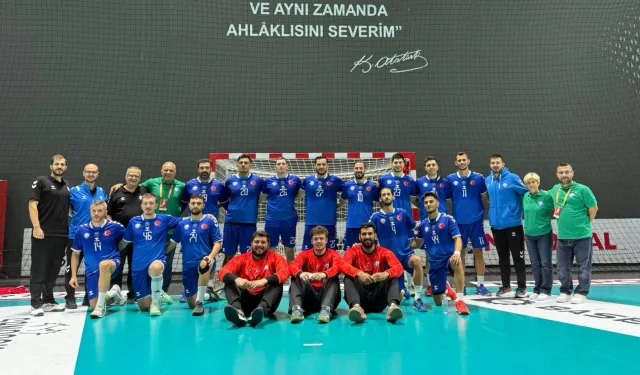 Nilüfer Belediyespor hentbolde yoluna kayıpsız devam ediyor