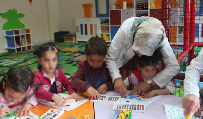 MEB, "sınıf annesi" uygulamasını kaldırdı