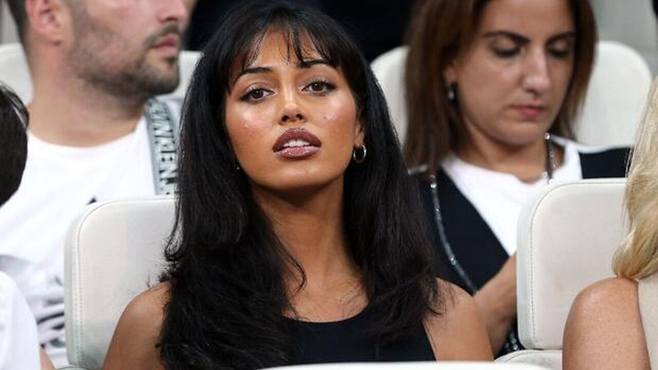 Dele Alli'nin sevgilisi Cindy Kimberly, Beşiktaş Sivasspor maçında