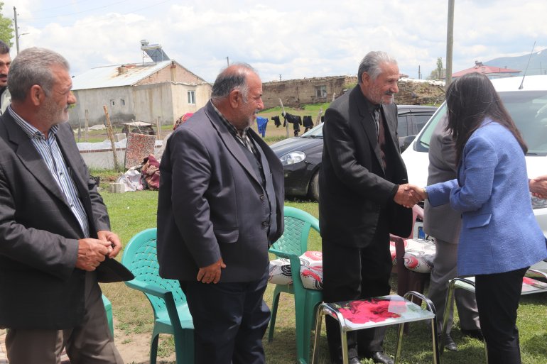 Es Baskanlar Aras Ve Akkus Iki Aile Arasindaki Husumeti Barisla Sonuclandirdi 1