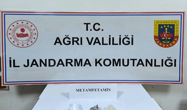 Agri Jandarma Ekipleri 3 Kisi Uzerinde Uyusturucu Ele Gecirdi 3104