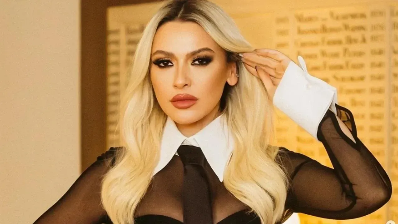 Hadise 13