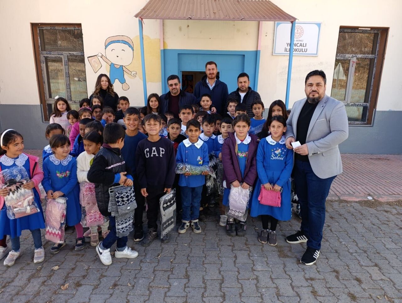 04117C09 3819 4024 B6A4 51Dedddf3E49