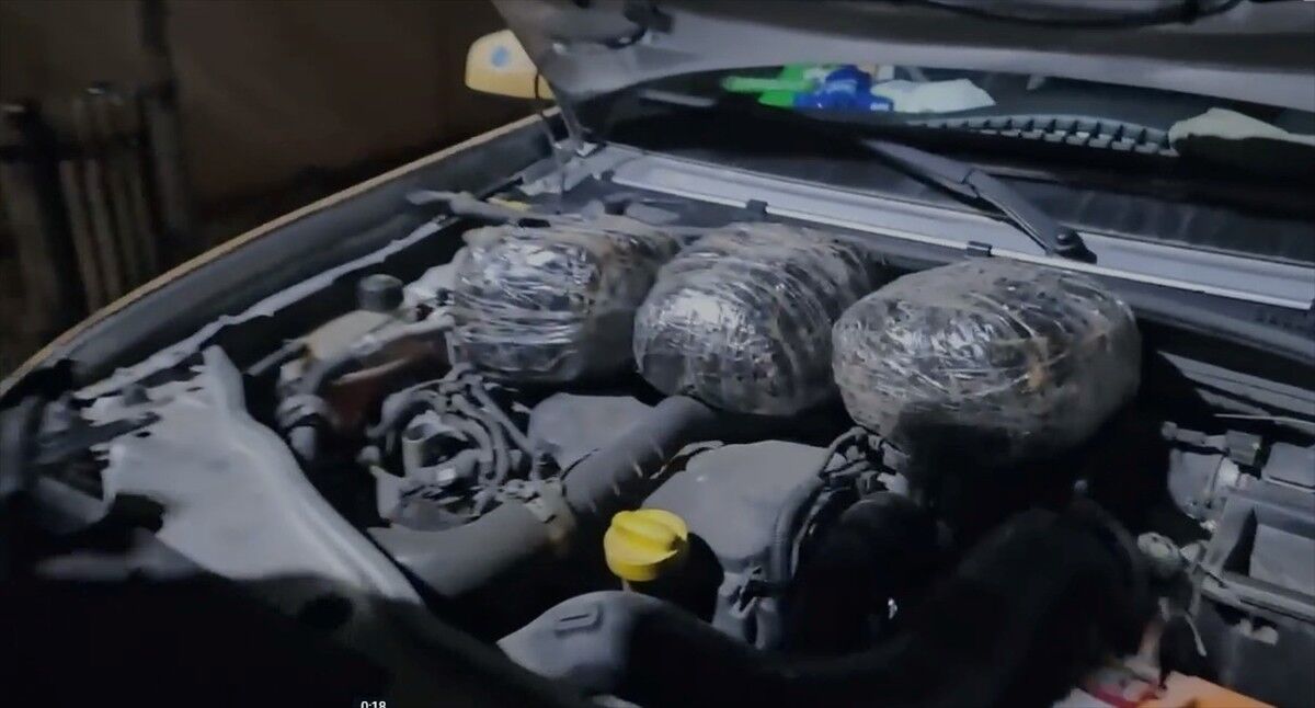 Agri Da Taksinin On Kaputunda 3 Kilo 154 Gram Uyusturucu Ele Gecirildi